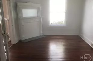 528 E Bolton St, Savannah, GA 31401 - Photo 10