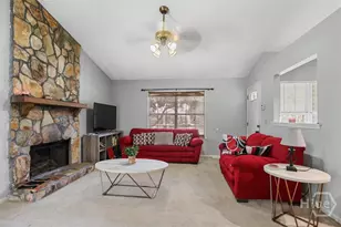 166 Falcon Dr, Richmond Hill, GA 31324 - Photo 2