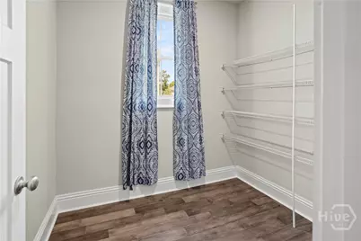 115 Oakcrest Drive W, Savannah, GA 31419 - Photo 30