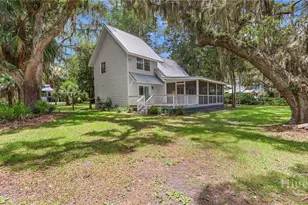 2394 Mission Dr, Darien, GA 31305 - Photo 4