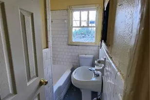 1102 Seiler Ave, Savannah, GA 31404 - Photo 32