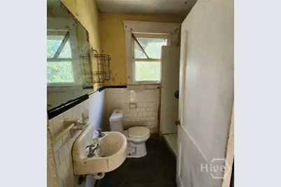 1102 Seiler Avenue, Savannah, GA 31404 - Photo 12