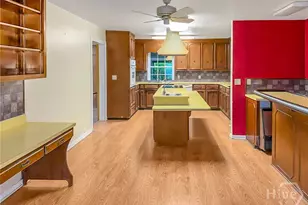 801 S Gordon Ave, Adel, GA 31620 - Photo 14