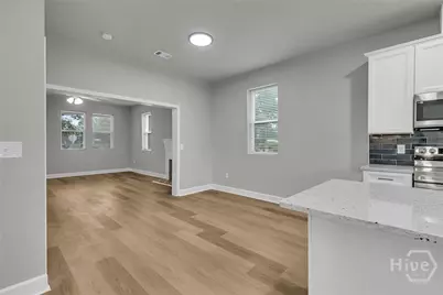 828 W 48th Street, Savannah, GA 31405 - Photo 14