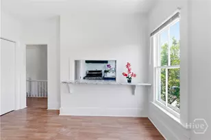 218 W Anderson St, Savannah, GA 31401 - Photo 14
