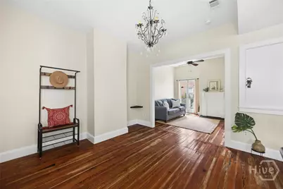 122 W 31st Street, Savannah, GA 31401 - Photo 10