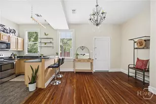 122 W 31st St, Savannah, GA 31401 - Photo 8