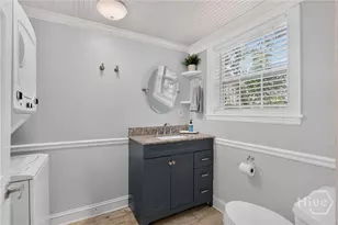 1010 E Victory Dr, Savannah, GA 31405 - Photo 18