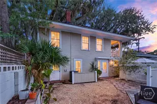 1010 E Victory Dr, Savannah, GA 31405 - Photo 2
