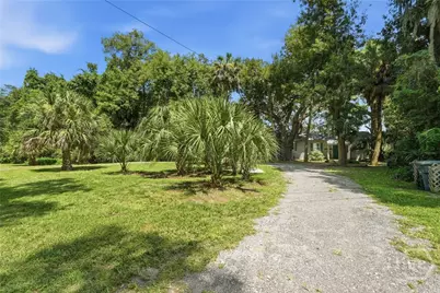 2102 East Boulevard, Savannah, GA 31410 - Photo 1