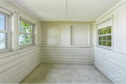 2102 East Boulevard, Savannah, GA 31410 - Photo 8