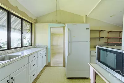 2102 East Boulevard, Savannah, GA 31410 - Photo 6