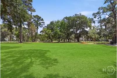 2102 East Boulevard, Savannah, GA 31410 - Photo 30