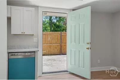 705 E 32nd Street #2, Savannah, GA 31401 - Photo 6