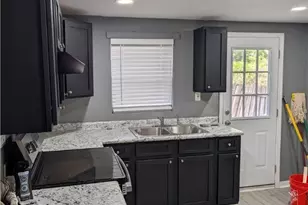 717 W 51st St, Savannah, GA 31405 - Photo 6