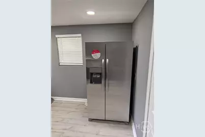 717 W 51st Street, Savannah, GA 31405 - Photo 8