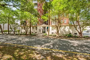 24 E Liberty St, Savannah, GA 31401 - Photo 2
