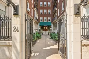 24 E Liberty St, Savannah, GA 31401 - Photo 4