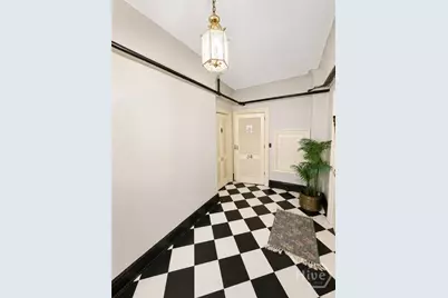 24 E Liberty Street, Savannah, GA 31401 - Photo 6