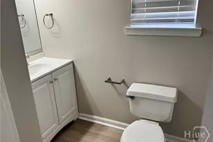 121 Laurelwood Ln, Savannah, GA 31419 - Photo 6