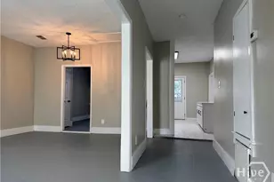 728 W 39th St, Savannah, GA 31415 - Photo 4