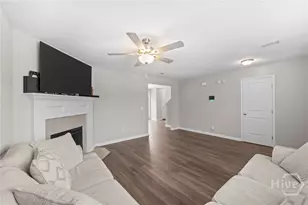 172 Brightleaf Cir, Hinesville, GA 31313 - Photo 8