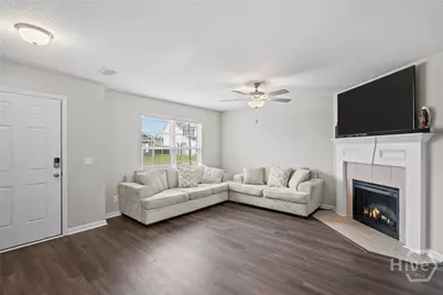 172 Brightleaf Circle, Hinesville, GA 31313 - Photo 6