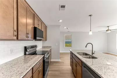 250 Mage Street, Savannah, GA 31302 - Photo 8