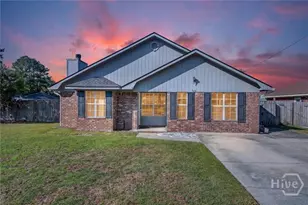 960 Yale Ct, Hinesville, GA 31313 - Photo 2