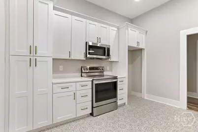 922 E 37th Street, Savannah, GA 31401 - Photo 18