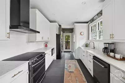 5 E 52nd Street, Savannah, GA 31405 - Photo 26