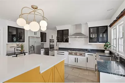 31 E 56th Street, Savannah, GA 31405 - Photo 16