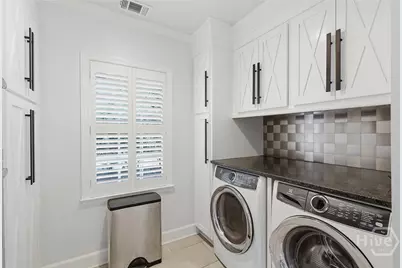 31 E 56th Street, Savannah, GA 31405 - Photo 18