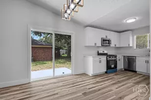 207 Garden Cir, Hinesville, GA 31313 - Photo 12