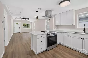718 W 51st St, Savannah, GA 31405 - Photo 10