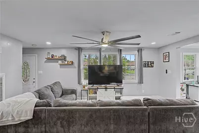 212 Chatham Villa Drive, Savannah, GA 31408 - Photo 8