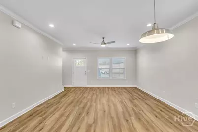 39 Travis Street, Savannah, GA 31406 - Photo 2