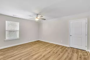 39 Travis St, Savannah, GA 31406 - Photo 16