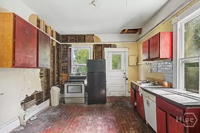 208 W 39th Street, Savannah, GA 31406 - Photo 36