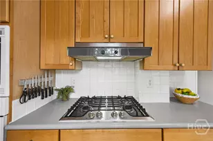 326 Price St, Savannah, GA 31401 - Photo 26