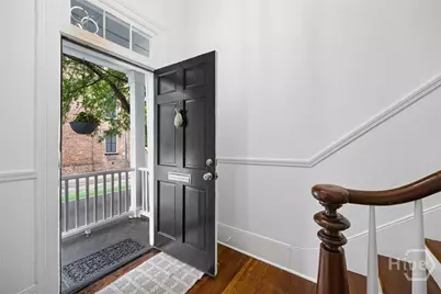 326 Price Street, Savannah, GA 31401 - Photo 8