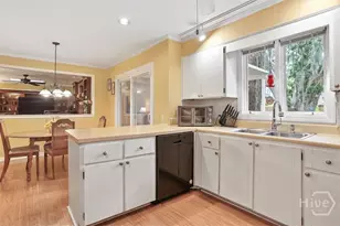 108 Talbot Rd, Savannah, GA 31410 - Photo 12