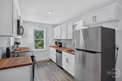 1226 W 51st Street, Savannah, GA 31405 - Photo 8