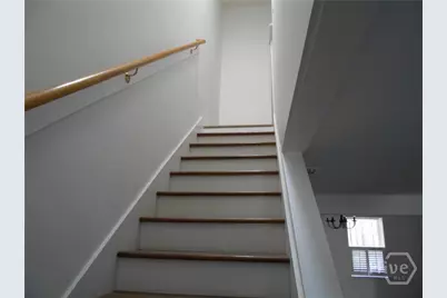 242 Price Street, Savannah, GA 31401 - Photo 10