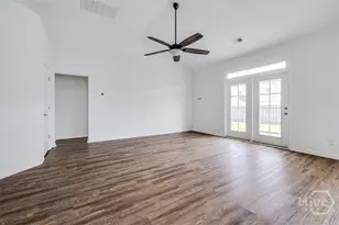20 Mirror Lake Dr, Savannah, GA 31407 - Photo 8