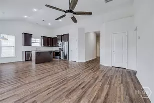 20 Mirror Lake Dr, Savannah, GA 31407 - Photo 6