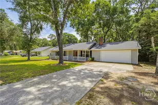 16 Wiggins Rd, Ladys Island, SC 29907 - Photo 2