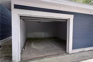 1105 E 38th St, Savannah, GA 31404 - Photo 4