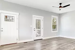 1105 E 38th St, Savannah, GA 31404 - Photo 24