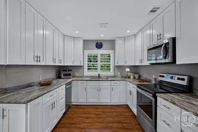 122 Schley Avenue, Savannah, GA 31419 - Photo 14